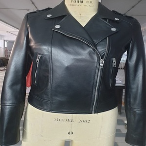 Phụ nữ thêu da áo khoác một phong cách mùa đông áo khoác kết hợp sự ấm áp và sang trọng trang trí với tùy chỉnh Chenille hoa - Product Image 1