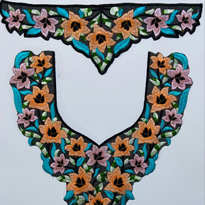 Dentelle gracieuse à col en filet avec broderie de fil et de paillettes pour vêtements de fantaisie robes de saris chemisier décolleté et robes kurti - Product Image 1