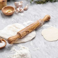 Cuillère artisanale en bois d'olivier rustique sculpté à la main ArtisRaw pour la boulangerie et la pâtisserie, fabrication de pain, maison, style vintage méditerranéen