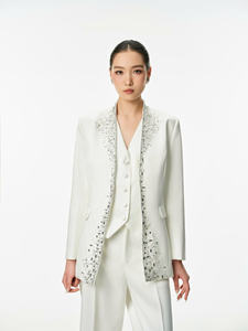 Traje de Blazer y Pantalón para Mujer, Blanco, con Adornos, de Lujo, Algodón Premium, Poliéster, Spandex, Fabricante OEM ODM, Vietnam - Product Image 4