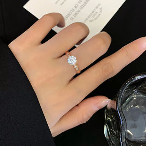 Anillo Solitario de Oro Sólido de 14K con Seis Garras y Banda Hexagonal, Joyería Clásica con Diamante Cultivado en Laboratorio de Corte Redondo para Mujer, Anillo de Promesa - Product Image 3