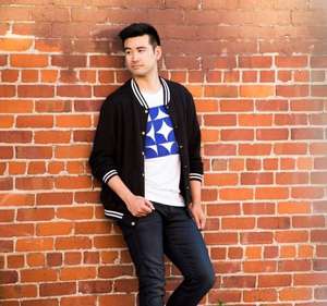 Meilleur matériau Vestes universitaires pour hommes Service ODM personnalisé Tissu léger Style Letterman avec col montant pour l'hiver - Product Image 3