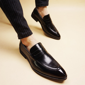 Nuevos Zapatos de Cuero Modernos para Hombre, Punta Ultra Puntiaguda, Estilo Casual, Tacón Oculto Minimalista, Zapatos de Boda - Product Image 4
