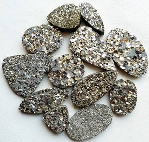 100% piedras preciosas Druzy de pirita Natural de alta calidad cabujones sueltos de diferentes formas y tamaños utilizados para la fabricación de joyas a precio a granel - Product Image 2