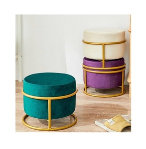 Tabouret pouf vert en métal avec pieds de forme ronde en métal doré de qualité supérieure utilisé dans la maison hôtel salon obtenir un faible taux - Product Image 1