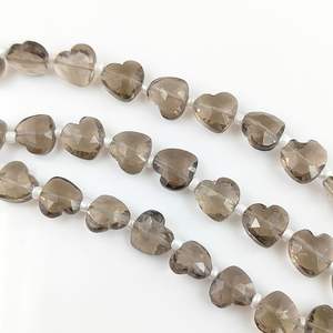 Proveedores indios de cuentas en forma de corazón de piedras preciosas de cuarzo ahumado - Product Image 1