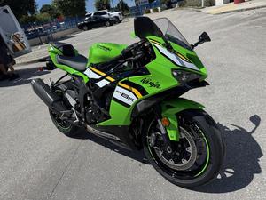 Motocicleta Ninja ZX-6R ABS Edición KRT 2025 - Product Image 2