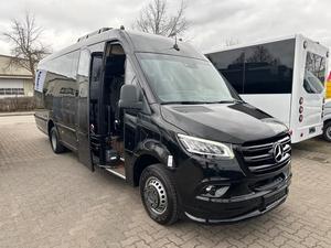 Furgone Mercedes-Benz Sprinter con Motore Turbo, Trasmissione Automatica, Motore a Combustione Interna, Fari LED, Pneumatici R17, Modello 2025 - Product Image 2