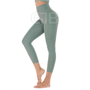 Women's High Quality 2pcs Seamless <b>Yoga</b> Set Solid Pattern Sports Gym Wear for Fitness & Workout - Product Image 6