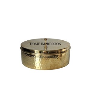 Forme ronde de qualité luxueuse faite en métal robuste Texture martelée aspect attrayant Casserole de stockage et de service Chapati Roti - Product Image 1