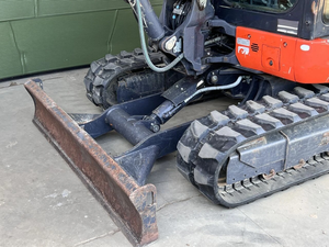 Miniexcavadora KUBOTA KX057-4 de 5.5 Toneladas con 3 Cucharones, Excavadora Hidráulica Compacta en Venta - Product Image 2