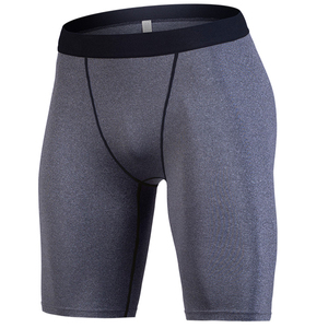 Short d'entraînement tissé gris doublé de compression et de basketball 2 en 1 d'été à séchage rapide personnalisé OEM pour hommes - Product Image 4
