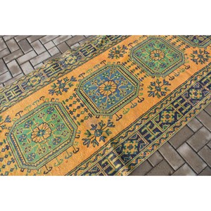 Alfombra Turca Vintage, Alfombra de Lana con Borde Azul de 4.1x11.5 pies - Product Image 5