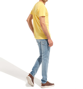 Jersey de manga estrecha de color amarillo liso para hombre, camiseta de verano de algodón 100% - Product Image 4