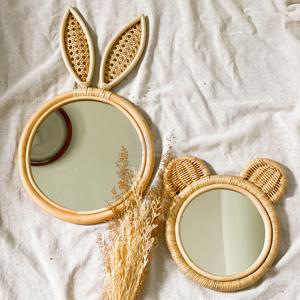 Petit miroir mural en rotin en forme de lapin/ours décoration murale pour chambre d'enfant de haute qualité - Product Image 1