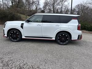 รถ SUV ขนาดใหญ่ ปี 2026 สไตล์ Nismo พวงมาลัยซ้าย เครื่องยนต์เบนซิน เกียร์อัตโนมัติ ขับเคลื่อน 4 ล้อ หลังคาพาโนรามิก เบาะหนัง ส่งออกจากญี่ปุ่น - Product Image 4