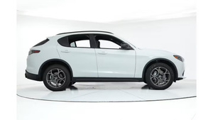 Alfa Romeo Stelvio Sprint 2025 Seminuevo en Excelentes Condiciones - Product Image 6