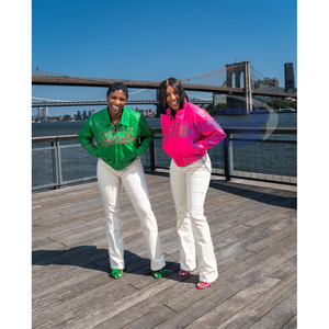 Alpha pour femmes |   Kapa |   Blouson universitaire Alpha en cuir PU vert personnalisé pour sororité, respirant, coupe-vent, vêtement d'extérieur d'hiver - Product Image 3