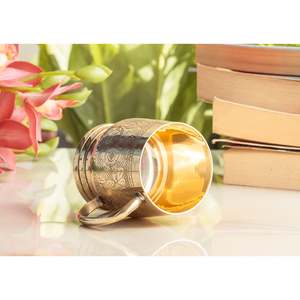 Taza Vintage de 200 ml de Latón Puro con Relieve y Asa para Bodas - Product Image 2