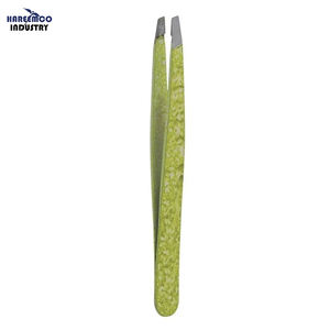 Pinces à épiler classiques professionnelles 4 styles inclinées pointues en acier inoxydable noir réutilisables écologiques tailles 12-14 cm - Product Image 1