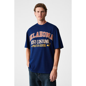 Camiseta de Cuello Redondo para Hombre GRIMELANGE RUDDY, 100% Algodón Orgánico, con Estampado en el Pecho, Corte Regular - Product Image 1