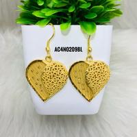 Ensemble de colliers de mode en ligne plaqués or de style classique de créateur, tous types, chaîne en forme de gramme, motif de fleurs pour les mariages et les fêtes