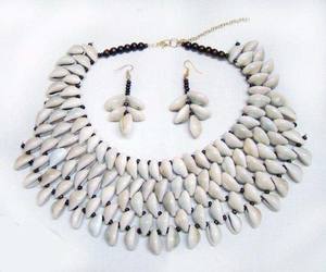 สร้อยคอแฟชั่นลูกปัด Codi ที่มีความต้องการสูงเครื่องประดับชุดปาร์ตี้ไข่มุกหรูหราสำหรับผู้หญิงของขวัญอเนกประสงค์ส่งออกจากอินเดีย - Product Image 2