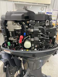 เครื่องยนต์เรือยามาฮ่า 4 จังหวะ 50 แรงม้า ปี 2011 ระบบหัวฉีด (EFI) ระดับอุตสาหกรรม ของแท้จากโรงงาน ใช้งาน 315 ชั่วโมง รับประกัน 3 ปี - Product Image 3