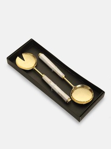 Ensemble de couverts en métal de la meilleure qualité avec cuillère et fourchette à poignée en argent antique, parfait pour les repas à la maison, les hôtels et la cuisine. - Product Image 4