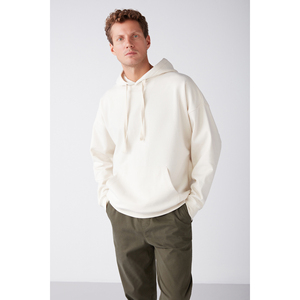 Sudadera con Capucha Extra Grande para Hombre GRIMELANGE Steve, con Bolsillo Canguro y Cordón Ajustable, Tejido Ultra Suave - Product Image 4