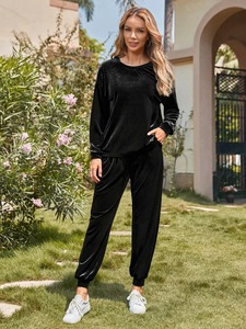 Custom <b>Women's</b> <b>Velvet</b> Two Piece <b>Jogger</b> Set Sport Zip up Tracksuit Streetwear Hoodie <b>Women</b> <b>Velvet</b> Sweatsuit <b>Velvet</b> Track Suit - Product Image 3