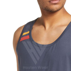 Nouveau style de débardeur et de gilet confortable pour homme, séchage rapide, respirant, sans manches, débardeur tendance pour homme en vente - Product Image 4