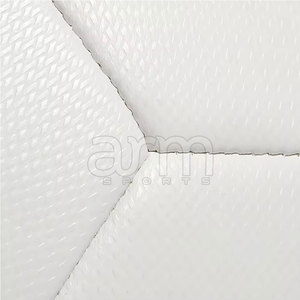 ลูกฟุตบอลเย็บด้วยเครื่องจักร ขนาดมาตรฐานใหม่ล่าสุด เบอร์ 5 วัสดุ PU สำหรับการแข่งขันและฝึกซ้อมกีฬา - Product Image 4