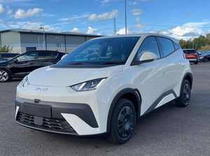 รถยนต์ไฟฟ้าโดลฟิน เซิร์ฟ อีวี ปี 2025 ระยะทางวิ่งแบบ NEDC 501-600 กม. กำลังมอเตอร์ 300 กิโลวัตต์ ระยะทางวิ่งแบบ WLTC 9092 กม. - Product Image 4