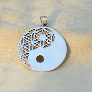 Nouvelles arrivées en stock : collier Yin Yang personnalisé, pendentif bohème en laiton, bijoux pour homme plaqués argent, fleur de vie céleste, vente en gros. - Product Image 1