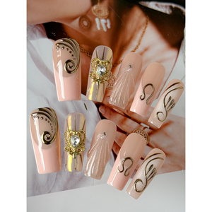 Uñas Postizas Golden Empress, Accesorio de Arte de Uñas Elegante y Lujoso - Product Image 3