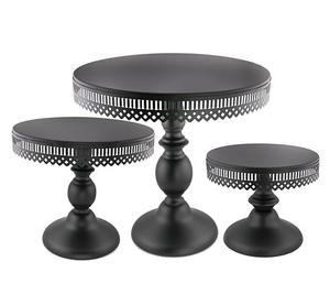 Support à gâteau élégant en métal noir avec design en treillis orné et finition enduite de poudre noire - Product Image 5