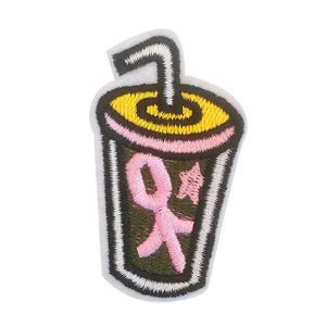 Écussons brodés avec logo personnalisable du fabricant OEM Écusson thermocollant 3D en forme de cœur en verre pour sweats à capuche pour enfants Fleur en tissu - Product Image 1