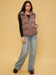 Gilet matelassé personnalisé de meilleure conception pour les femmes Outdoor Fashionwear Stylish Zipper Bubble Jacket 2025 - Product Image 3