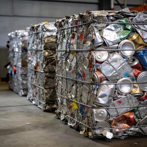 Chatarra de Latas de Aluminio para Bebidas Usadas (UBC), Chatarra de Aluminio en Pacas de Alta Pureza para Reciclaje, Reutilización y Producción de Aluminio Secundario - Product Image 1