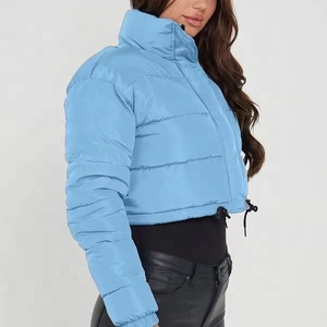 Veste en duvet chaude d'hiver à la mode pour femmes Design personnalisé avec logo en cuir de mouton doublure en nylon tissu de toile pour une utilisation en extérieur - Product Image 1
