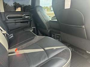 Sử dụng 2023 r A M 2500 Phi Hành Đoàn Cab C u m m i N S 4x4 - Product Image 6