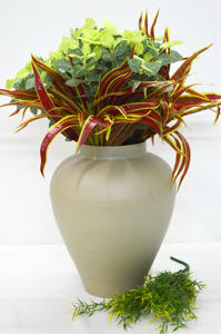 Fancy Pale Color Powder Coated Color antiguo Niquelado Florero de aluminio Florero de estilo premium para lujos Hogar y boda - Product Image 6