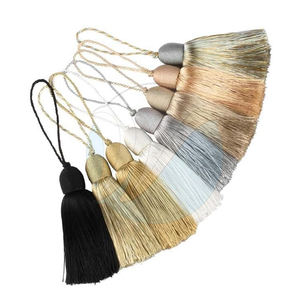 Chapeau de marque privée en matériau durable avec pompon de meilleure qualité chapeau classique avec pompon vente en ligne - Product Image 2