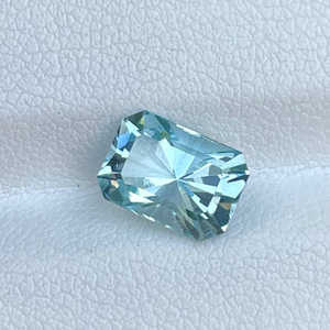 อควอมารีนสีน้ำเงินธรรมชาติ 1100% เกรดพรีเมียม ทรงเรเดียนท์คัท จากมาดากัสการ์ เหมาะสำหรับทำเครื่องประดับ ขายส่ง - Product Image 6