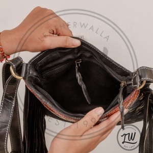 Genuine <b>Leather</b> <b>Tooling</b> carving stitch Handmade Tassel Crossbody Bag Daily Used High Quality Latest Fashion <b>Leather</b> Bag Women - Product Image 6