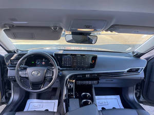 Voiture d'occasion de qualité abordable, Toyota Mirai X-LE 2021, conduite à gauche - Product Image 2