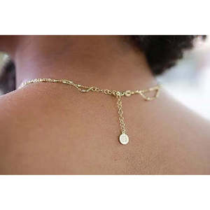 Collier Clover Pave Saphir Tendance Or Blanc Or Rose Style Classique Rhodium avec Chaînes de Perles pour Cadeau de Fiançailles - Product Image 5
