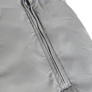 Chaqueta Bomber Impermeable y Cortavientos para Mujer con Cuello Alto y Relleno de Algodón para Invierno - Product Image 6