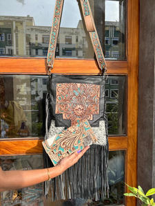 Moda occidental pelo en la mano Tooled cuero mujer bandolera monedero y elegante tallado a mano cuero vaquera cartera mujer Combo Set - Product Image 6